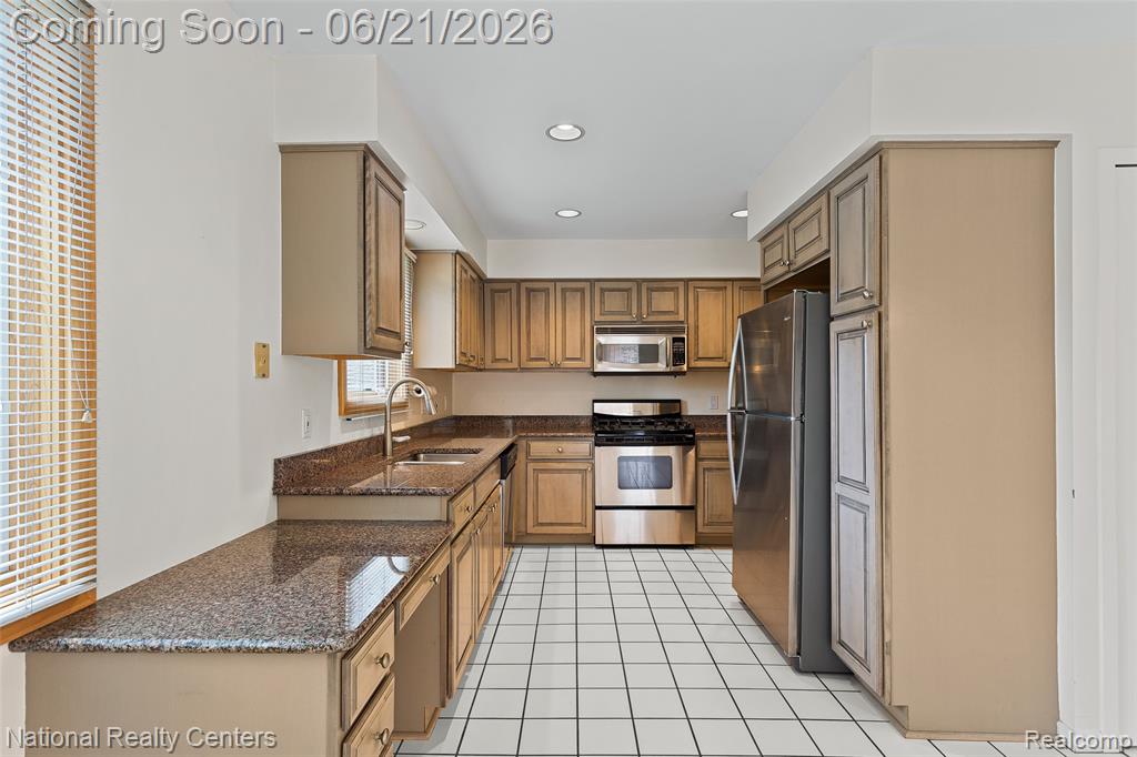 6153 Westbrooke Drive, West Bloomfield, MI — Photo 15