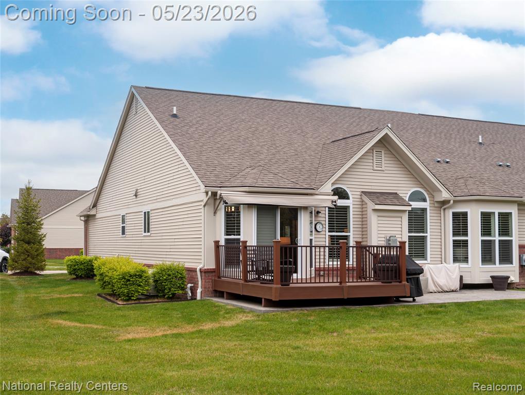 21826 Hanover Drive, Macomb, MI 48042 — Photo 35