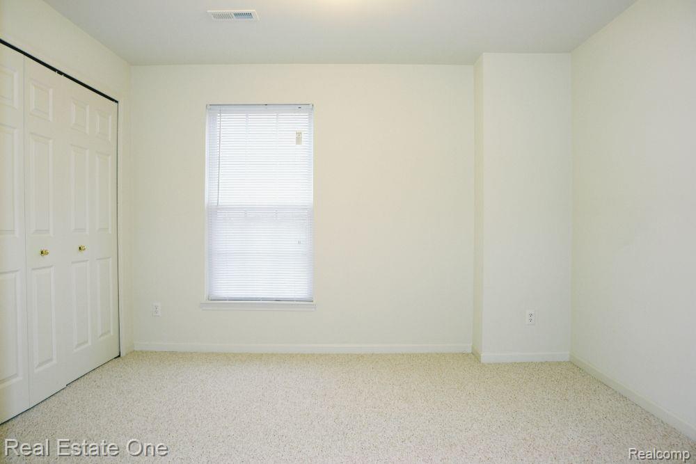 11211 ADDINGTON Drive, 139, Commerce Twp, MI 48390 — Photo 12