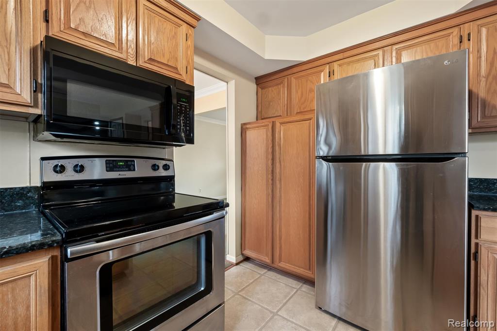 52580 Southdown Road, Shelby Twp, MI 48316 — Photo 12