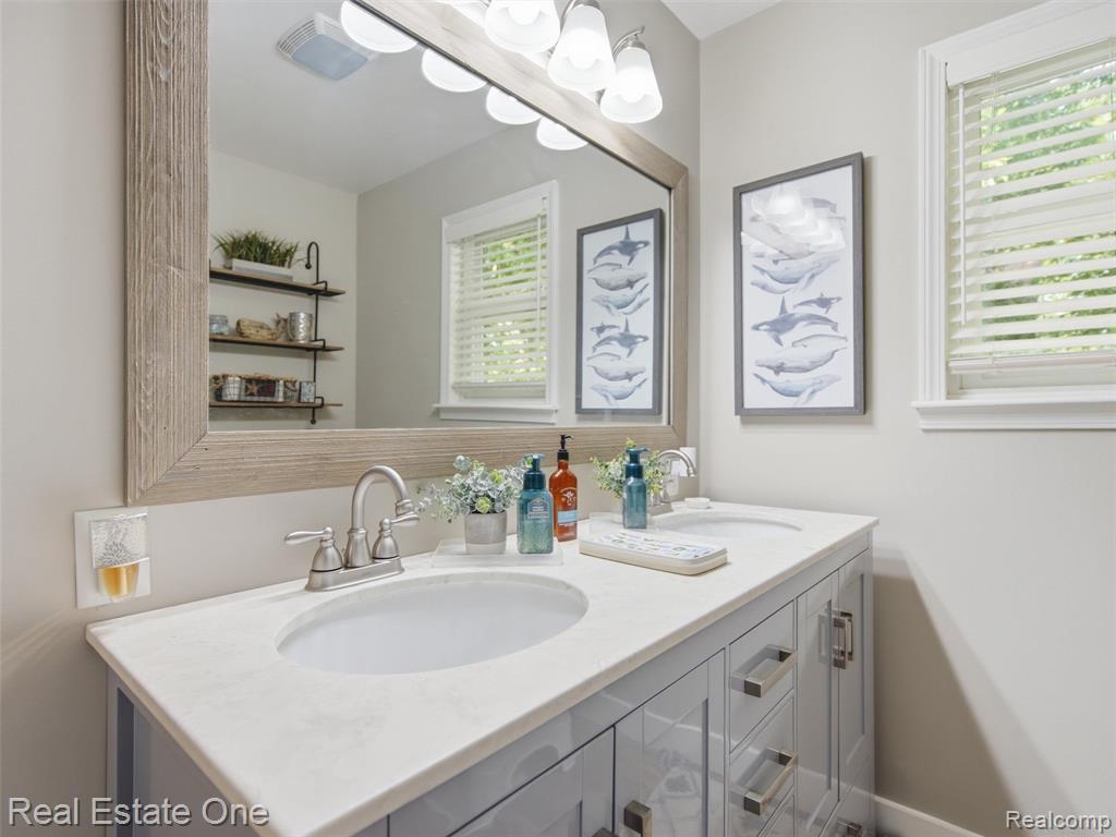 4011 Lotus Drive, Waterford, MI 48329 — Photo 41
