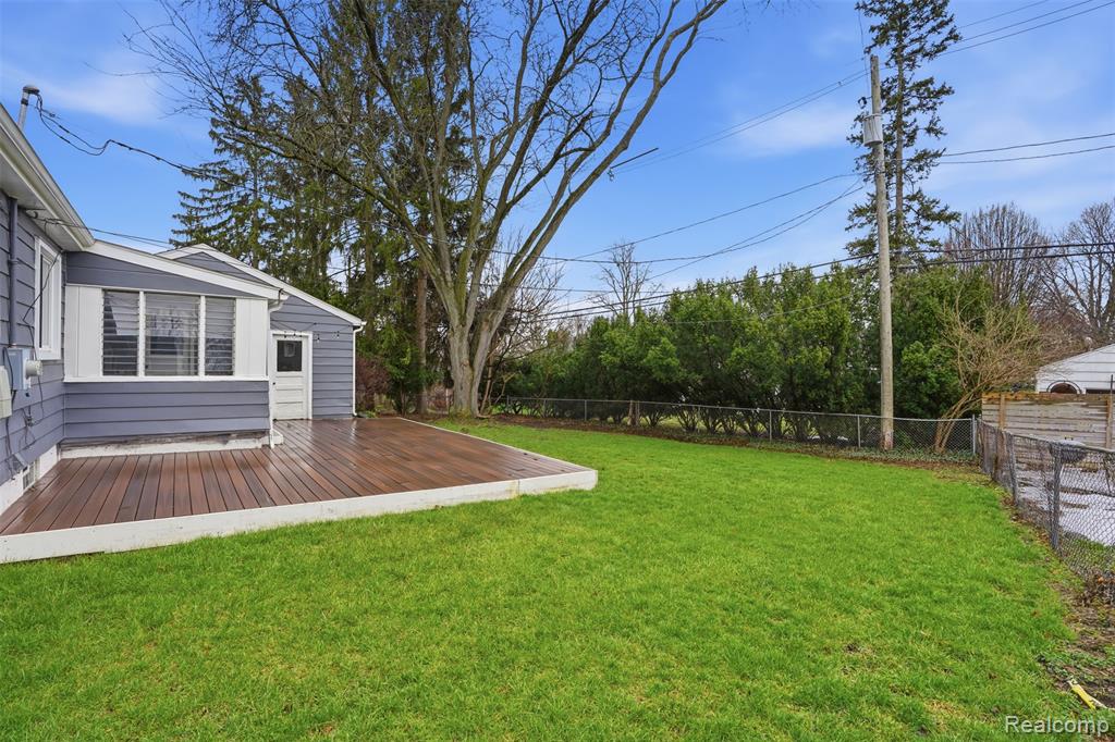 831 Loyola Drive, Ann Arbor, MI 48103 — Photo 27