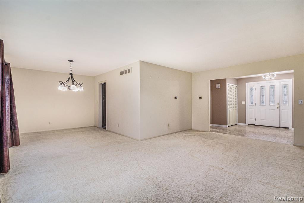 444 Boutell Drive, Grand Blanc, MI 48439 — Photo 7