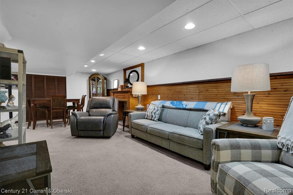 21539 Deerfield Drive, Woodhaven, MI 48183 — Photo 30