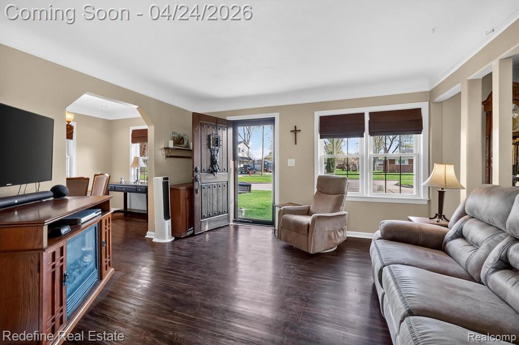33124 Marquette Street, Garden City, MI — Photo 7