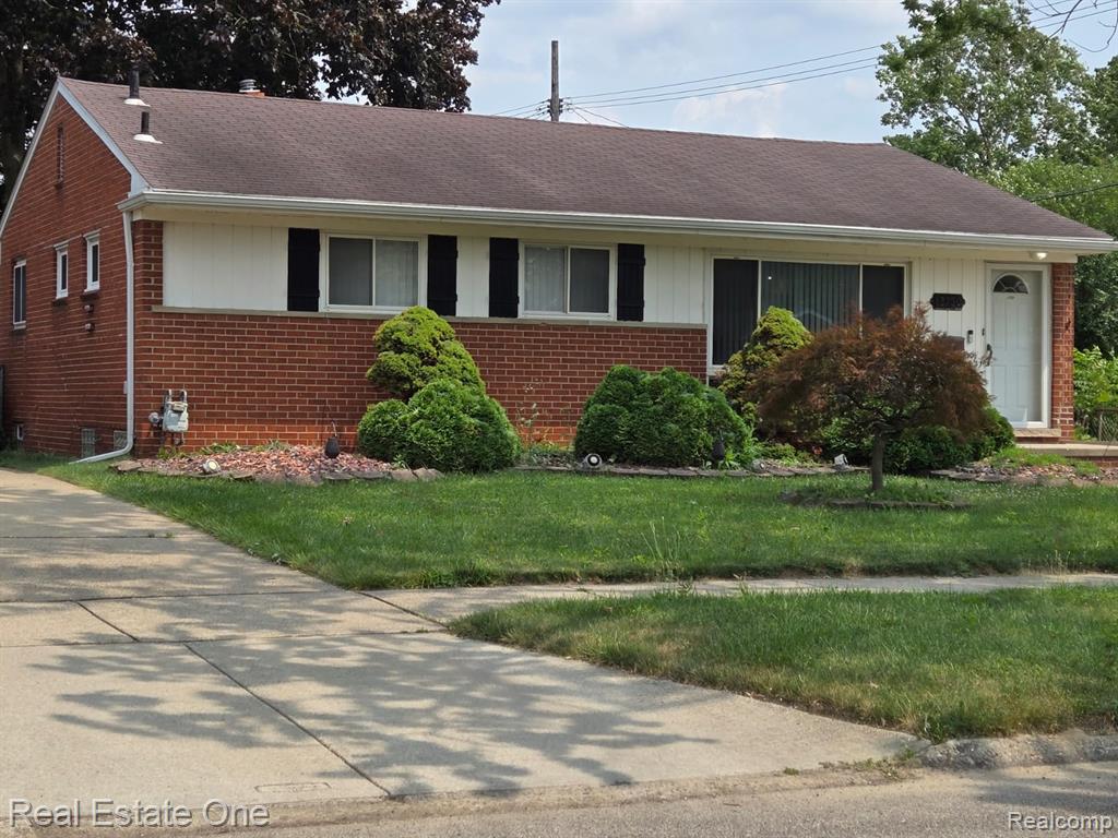 12730 Columbia Street W, Redford, MI 48239