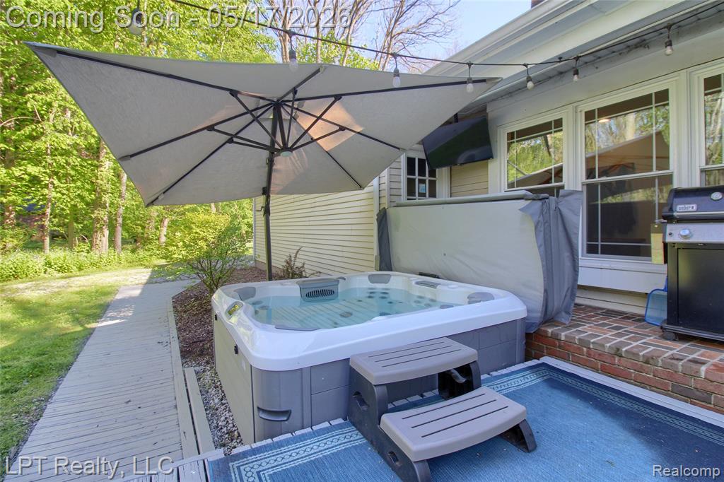 47300 Maplebrook, Northville, MI 48168 — Photo 45