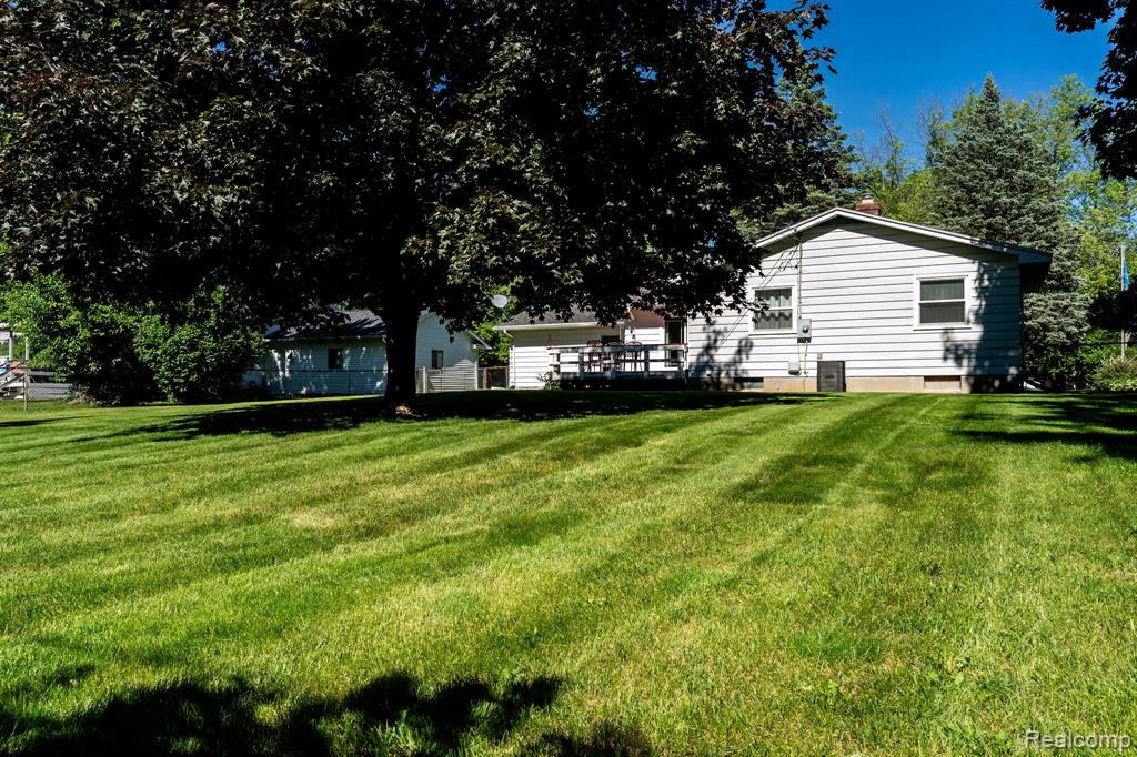 4190 Charter Oak Drive, Flint, MI 48507 — Photo 39