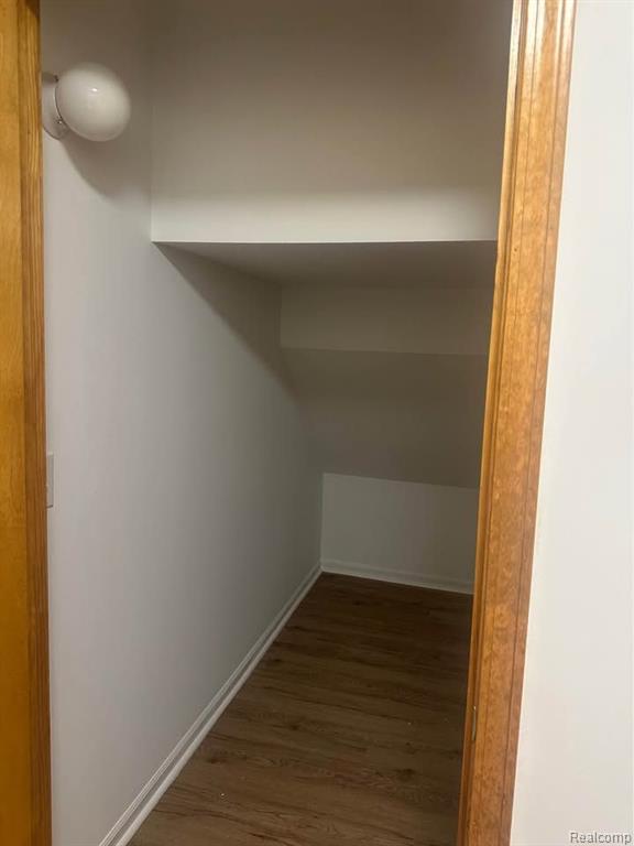 306 MARIGOLD Circle, Westland, MI — Photo 16