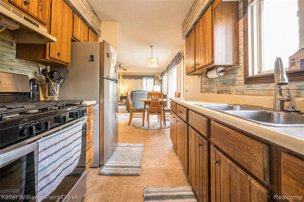 4580 Mohawk Trail, Gladwin, MI 48624 — Photo 2