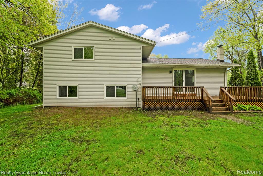 5851 Lakeshore Road, Fort Gratiot, MI 48059 — Photo 37
