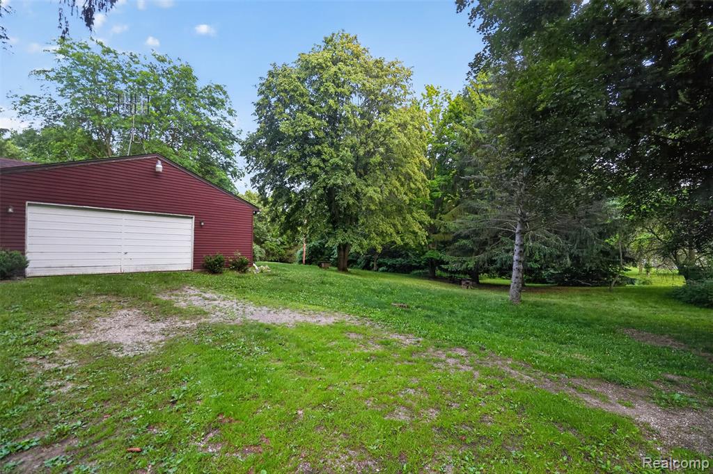 16955 English Road, Manchester, MI 48158 — Photo 33