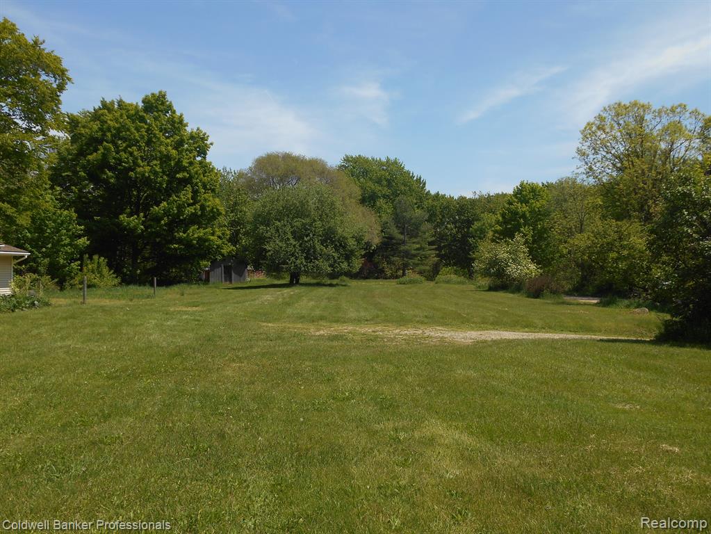 1651 CASTLE Road, North Branch, MI 48461 — Photo 28