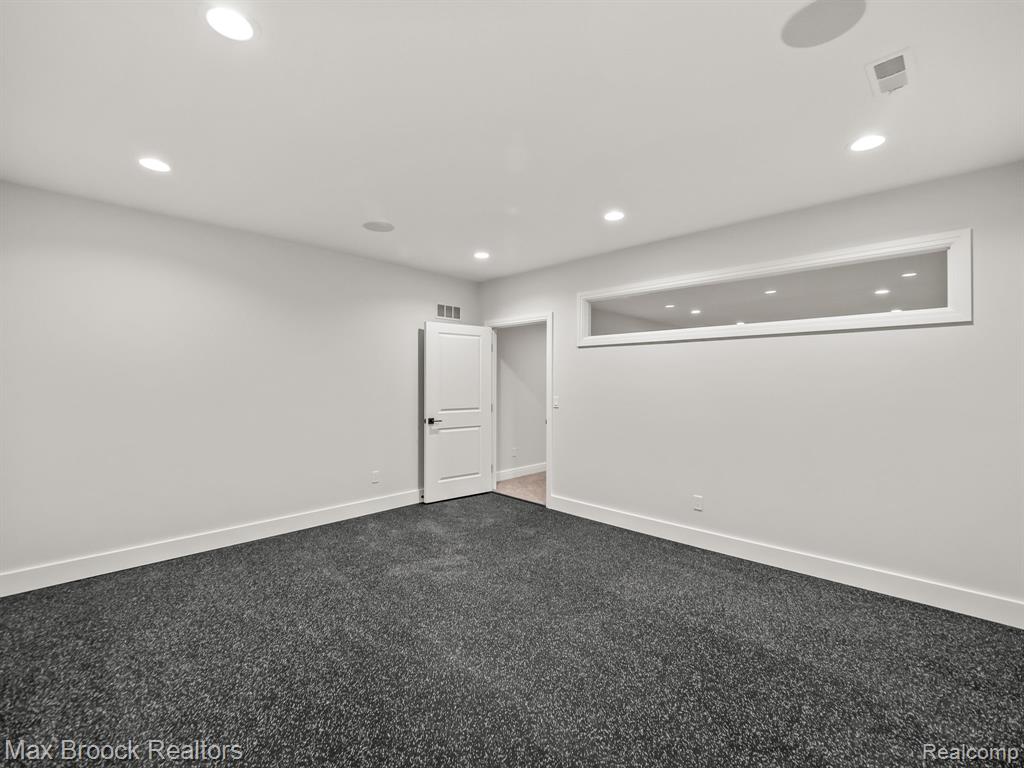 PHOTO IS OF A COMPLETED HOME BY BUILDER. 3627 MIDDLEBURY FINISHES WILL VARY.