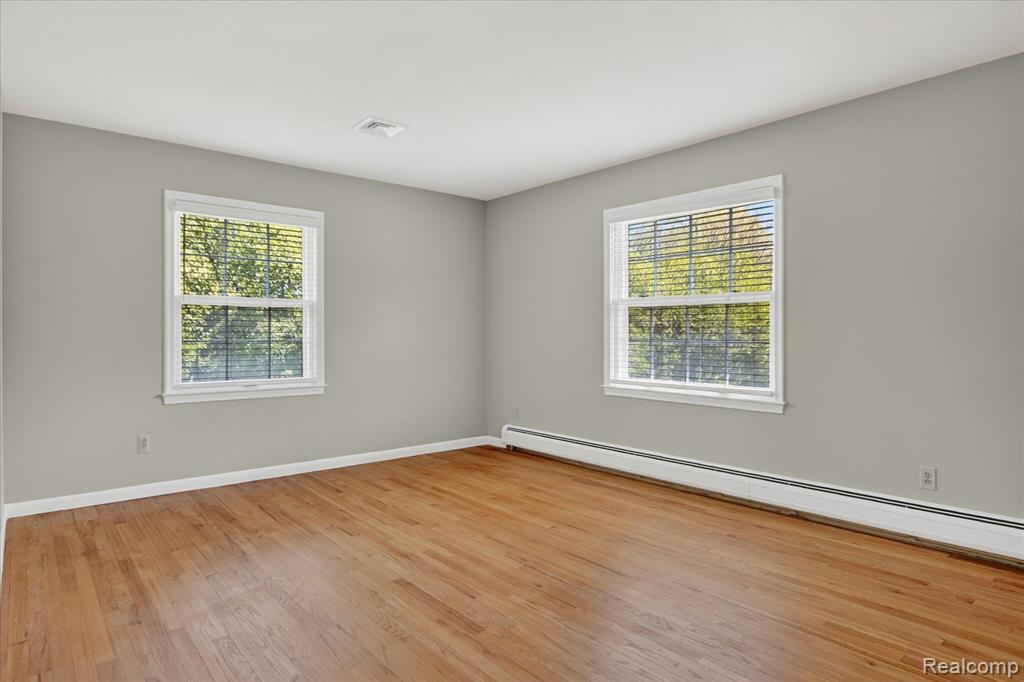 5447 Lahser Road, Bloomfield Hills, MI 48304 — Photo 35