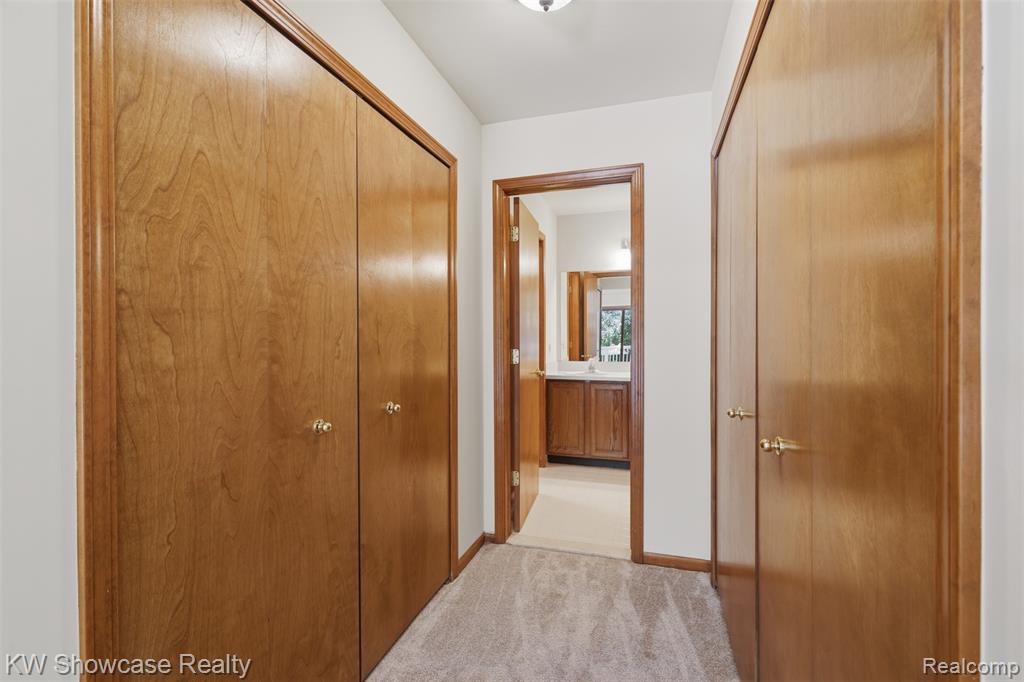 54519 Cambridge Drive, Shelby Twp, MI 48315 — Photo 17