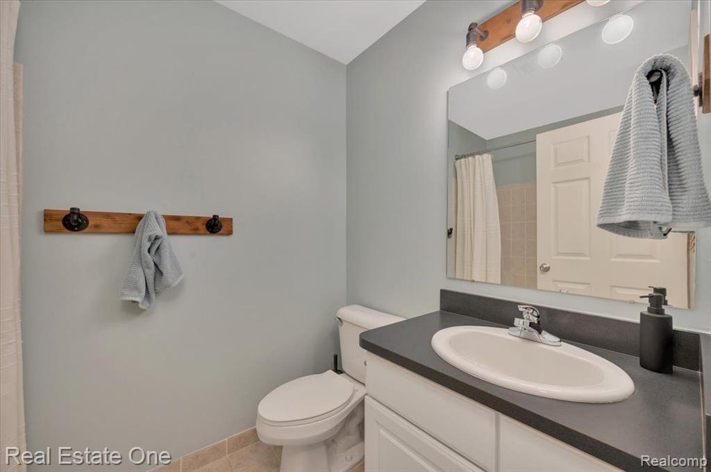 15201 ADRI Circle, Walled Lake, MI 48390 — Photo 19