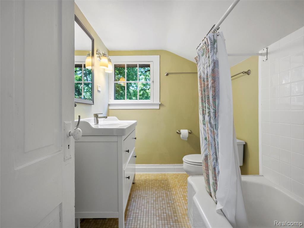 1713 Pontiac Trail, Ann Arbor, MI 48105 — Photo 21