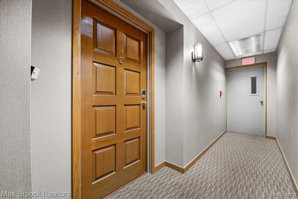 969 Greenview Court, 42, Rochester Hills, MI 48307 — Photo 5