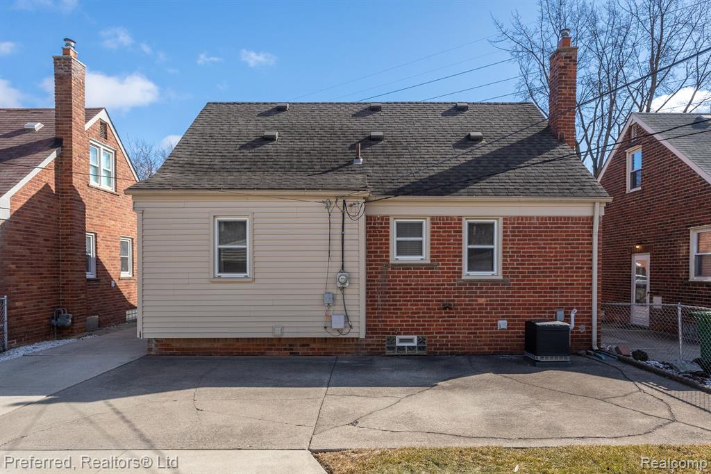 9980 HUBERT Avenue, Allen Park, MI 48101 — Photo 27