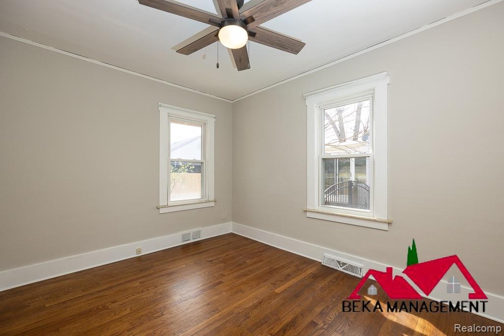 6 Kensington Boulevard, Pleasant Ridge, MI — Photo 10