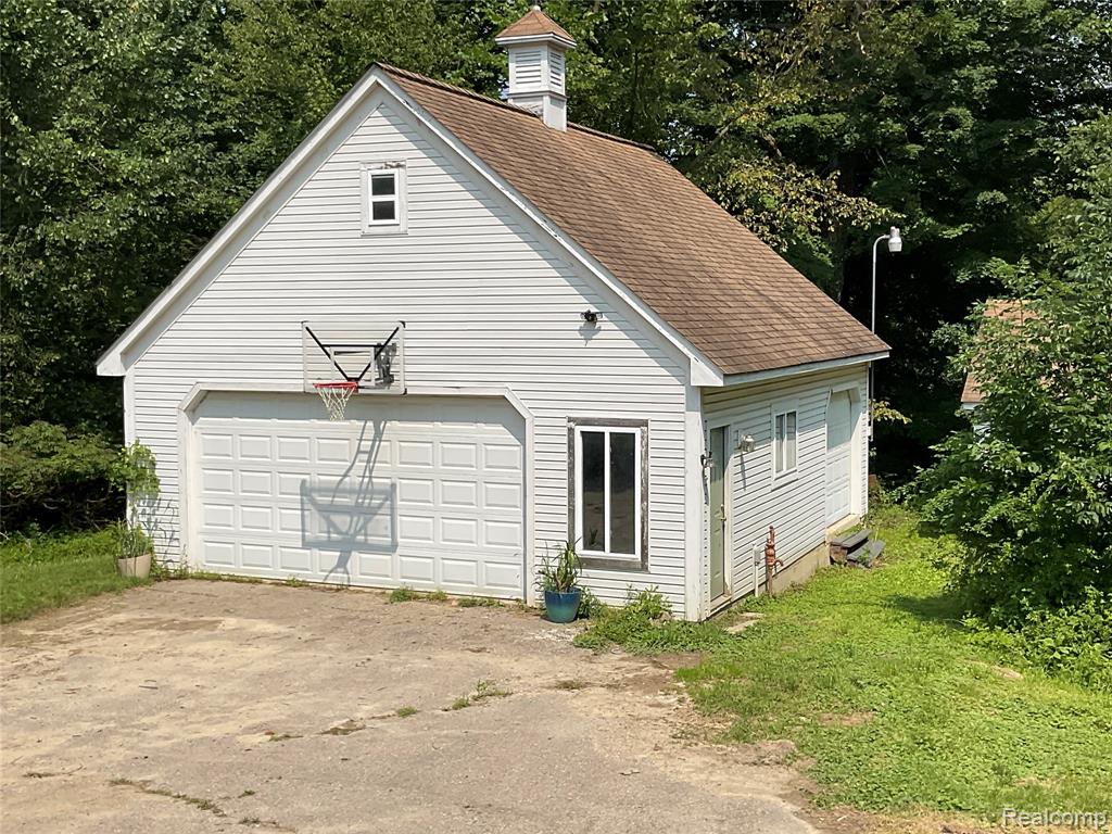 3425 Sutton Road, Dryden, MI 48428 — Photo 4
