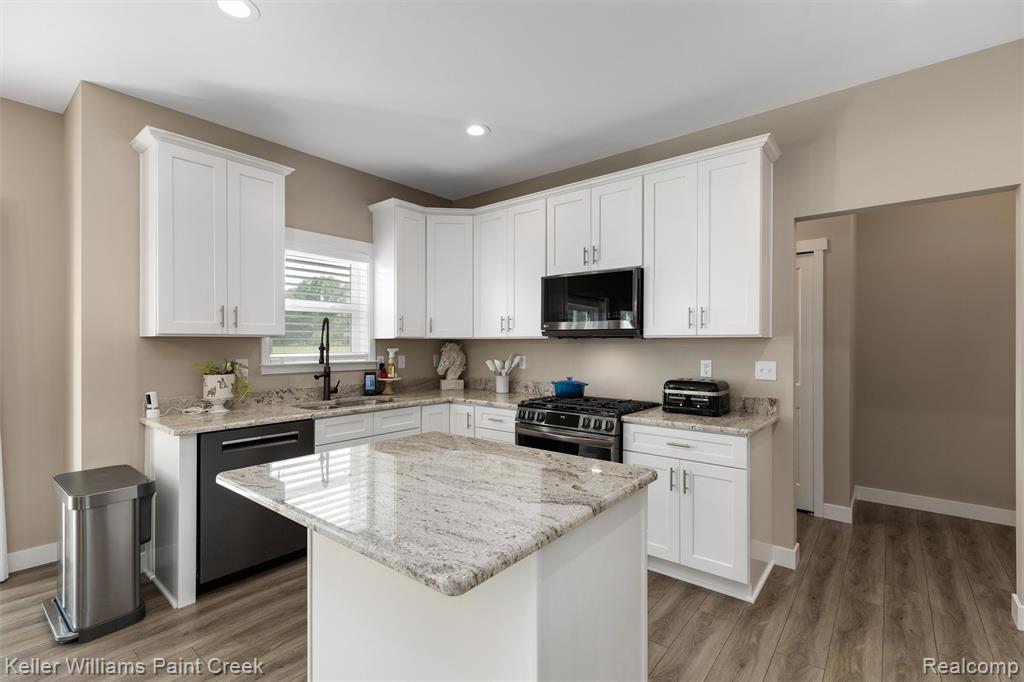 6097 Summerbrooke Circle, Fowlerville, MI 48836 — Photo 9