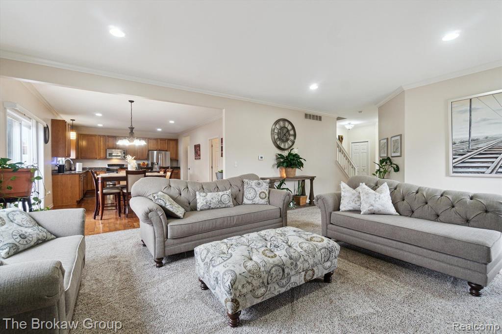 5232 NORTHWOOD Road, Grand Blanc, MI 48439 — Photo 12