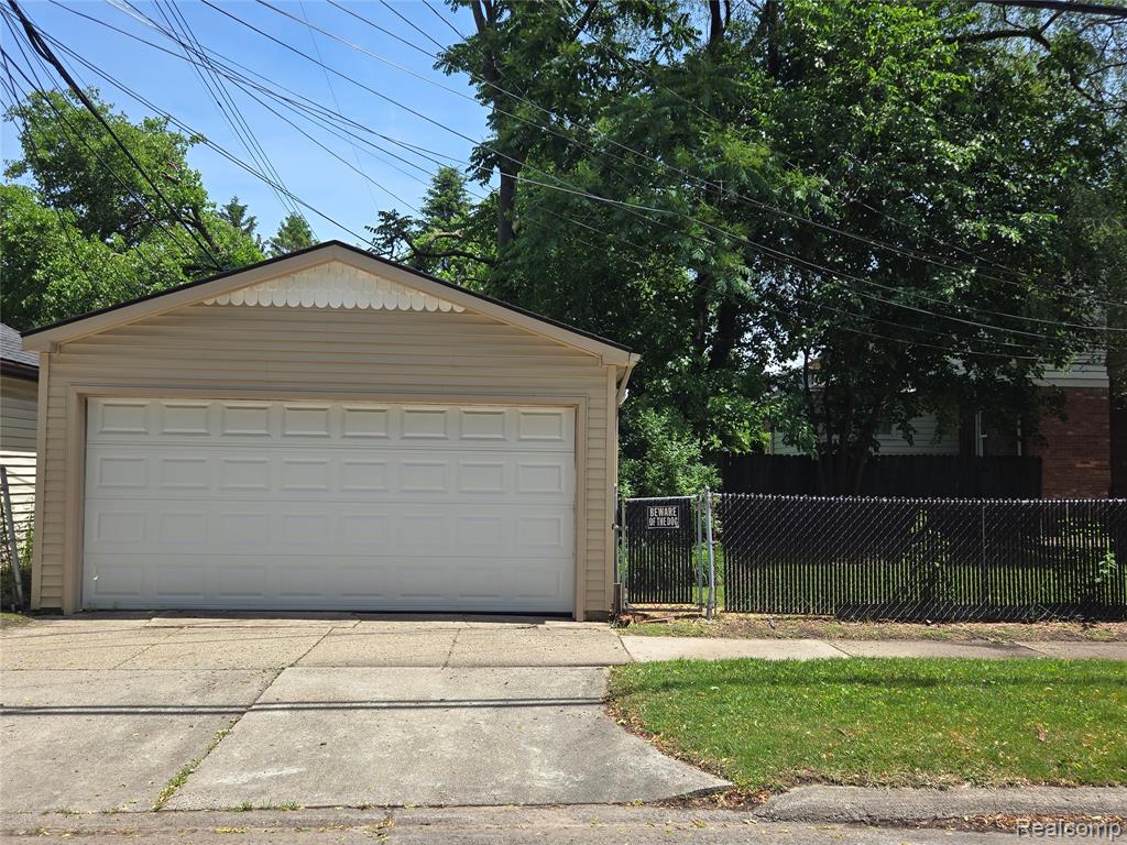 903 E 3rd Street E, Royal Oak, MI 48067 — Photo 5