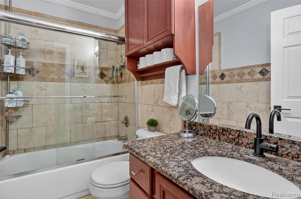 27709 Dartmouth Street, Madison Heights, MI 48071 — Photo 11