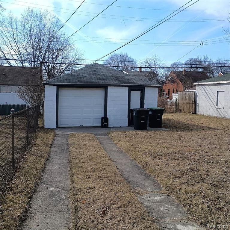 6890 MAYFAIR Street, Taylor, MI 48180 — Photo 5