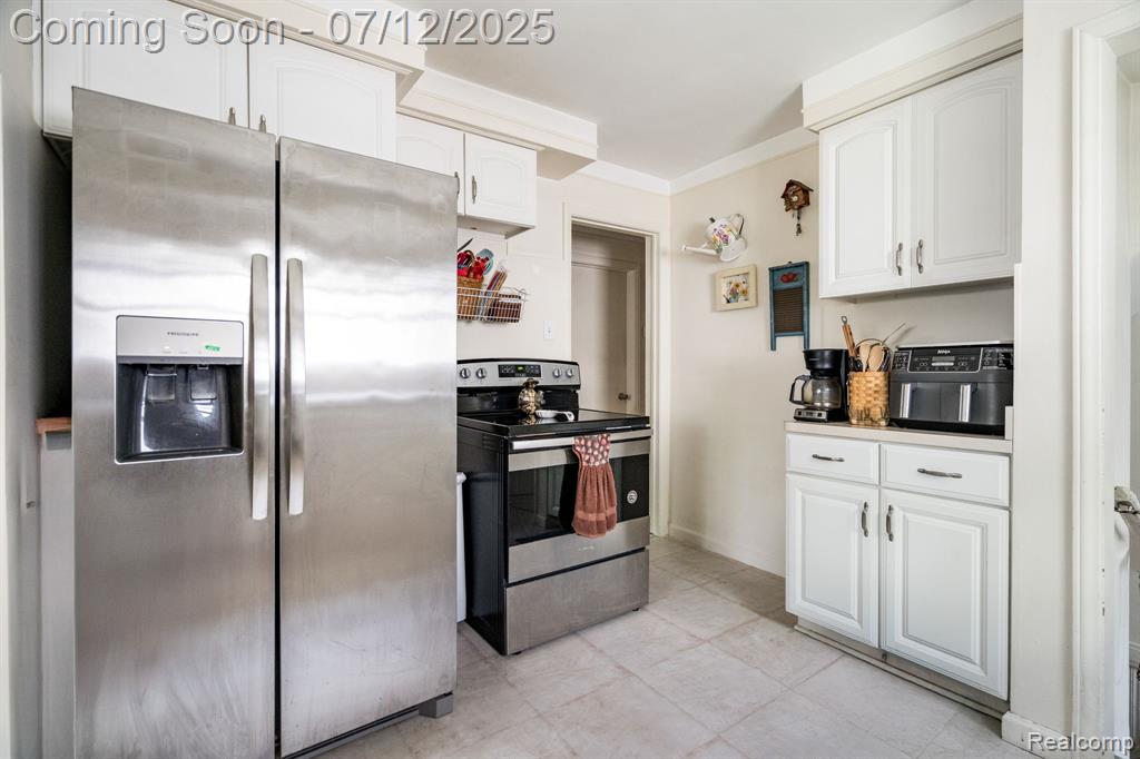 9573 Fenton, Redford, MI 48239 — Photo 11