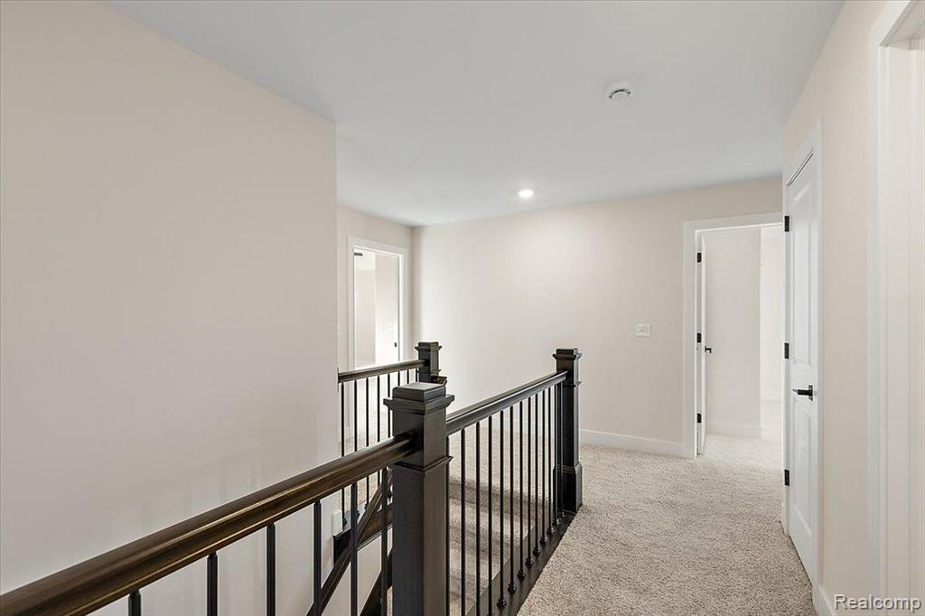 4160 Spring Meadows Drive, Sterling Heights, MI 48314 — Photo 28