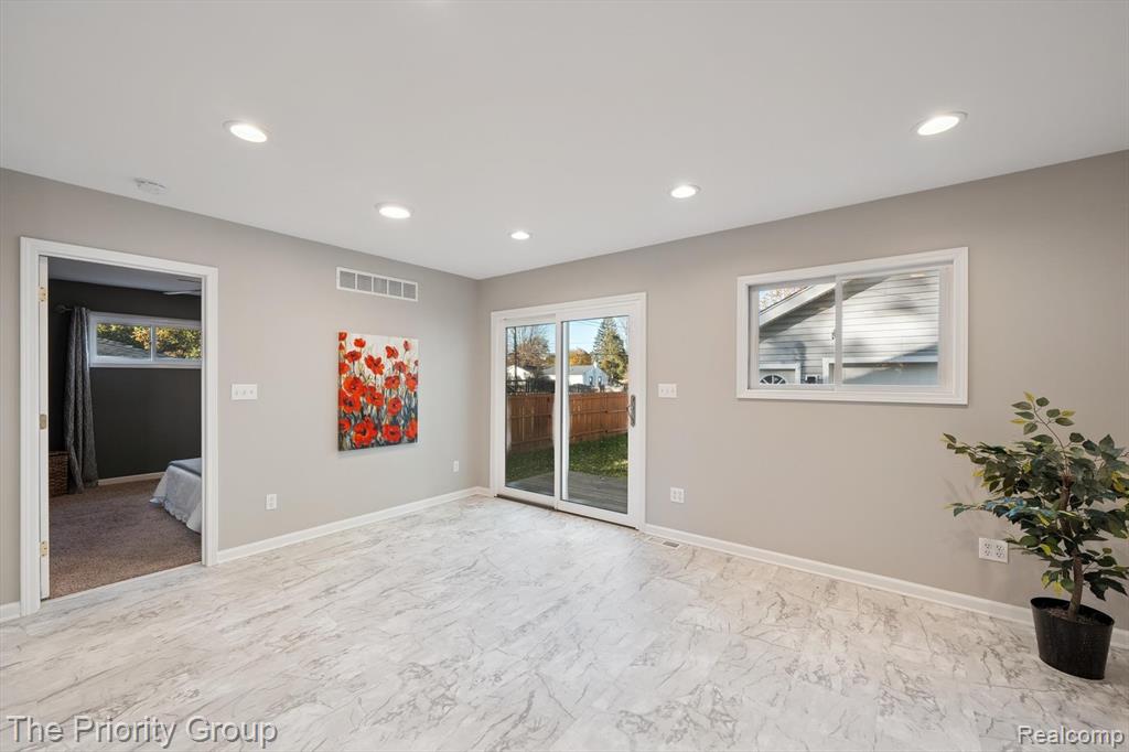 5235 Drayton Road, Clarkston, MI — Photo 21