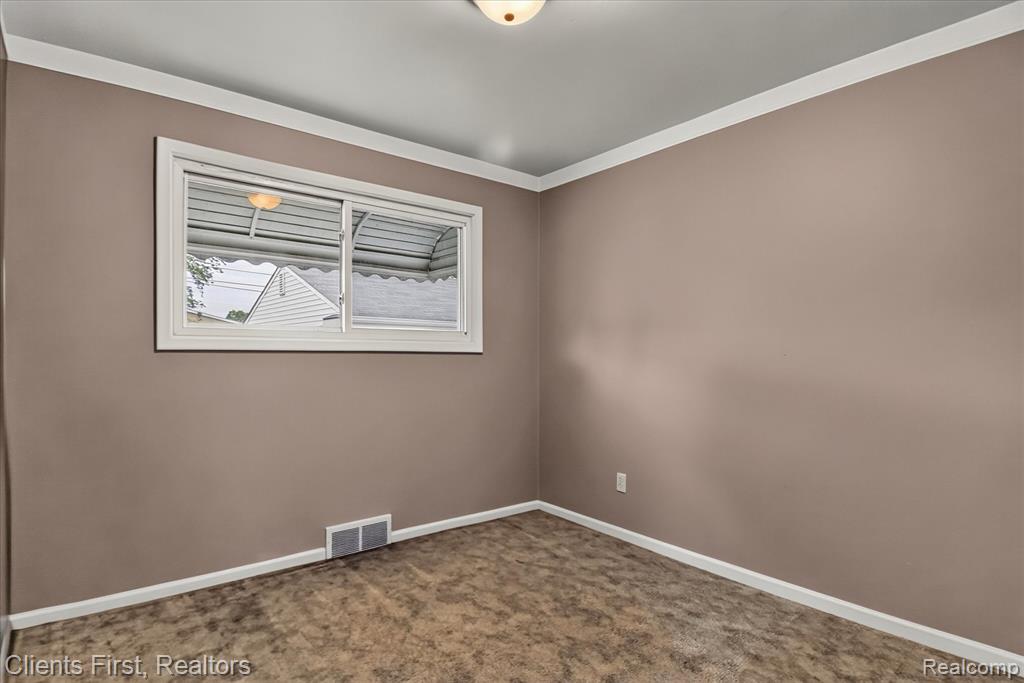 873 Schuman Street, Garden City, MI — Photo 12