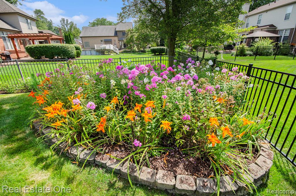 54149 Acadia Drive, Macomb, MI 48042 — Photo 30
