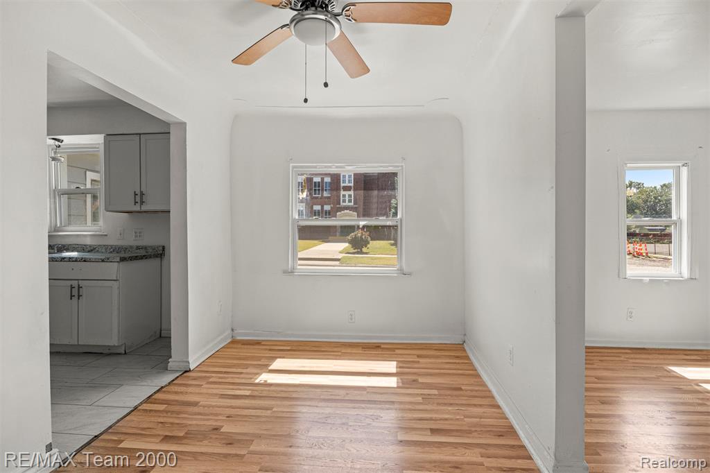 21304 Glen Lodge Road, Royal Oak, MI 48220 — Photo 18