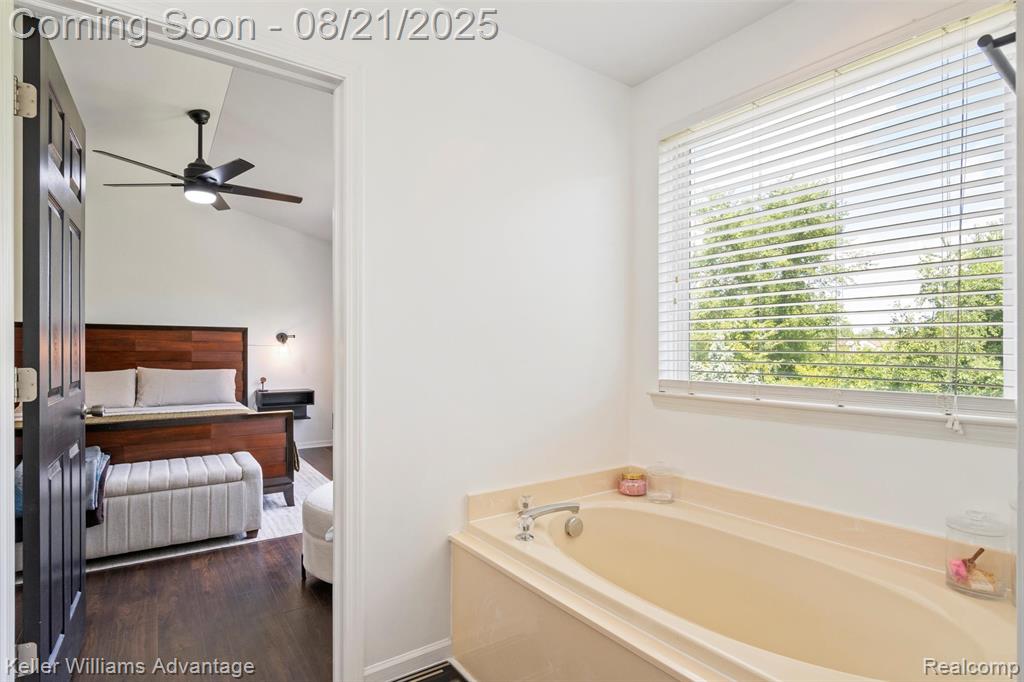 9731 Ravenshire Drive, Ypsilanti, MI 48198 — Photo 33