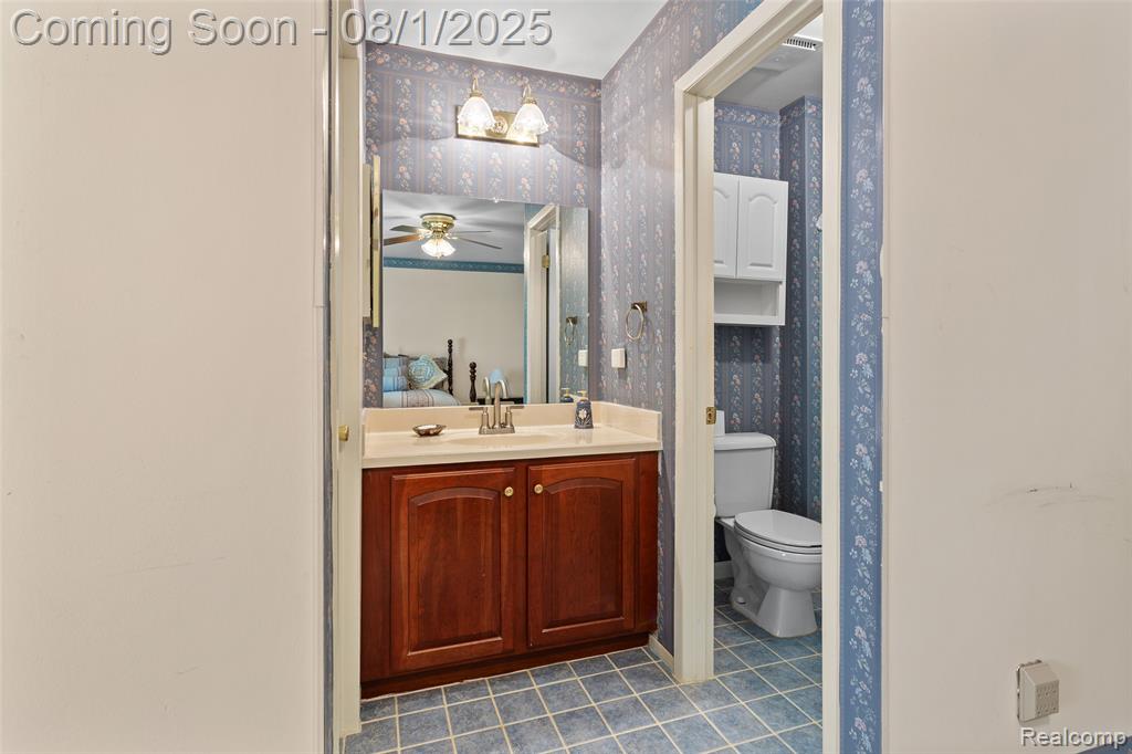 45184 Indian Creek Drive, Canton, MI 48187 — Photo 17