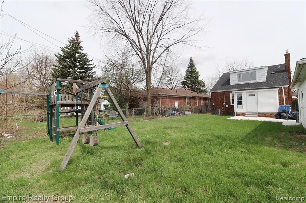 5743 N Highland Street, Dearborn Heights, MI 48127 — Photo 33