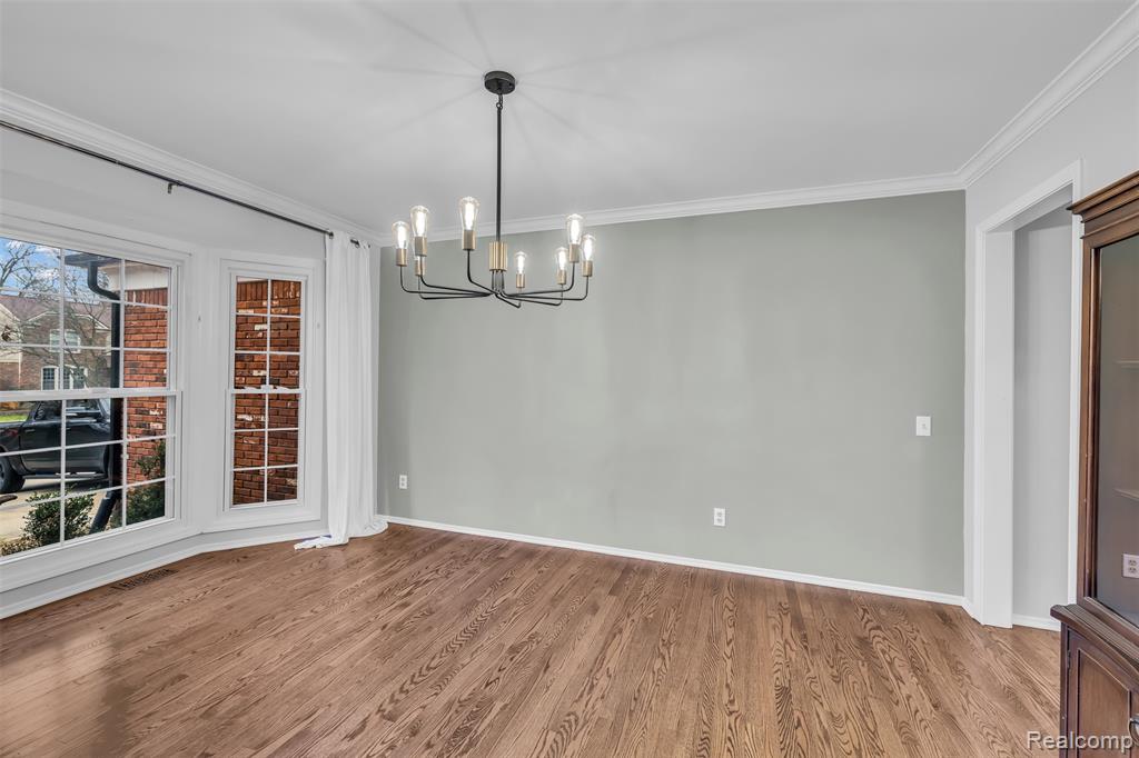 45077 Roundview Drive, Novi, MI — Photo 8