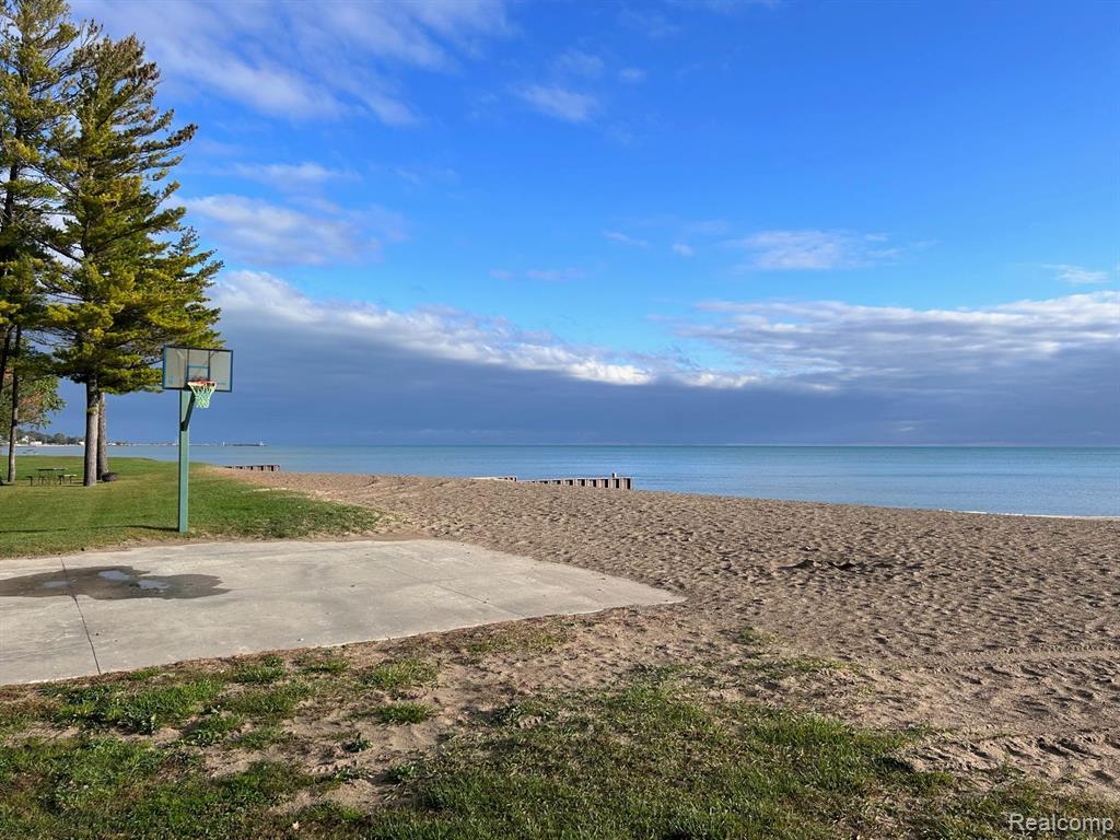 6103 LAKESHORE #54 Road, Lexington, MI 48450 — Photo 17