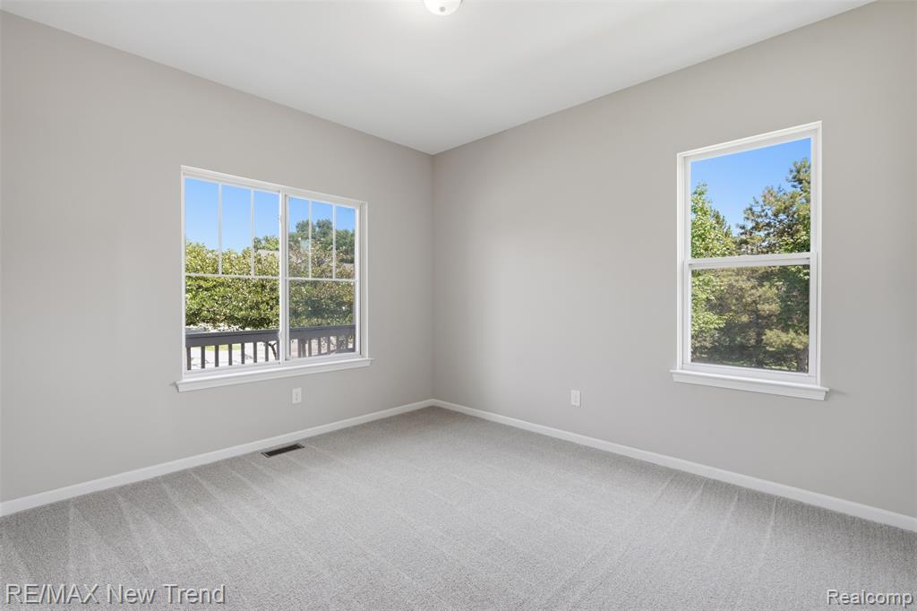 7301 VILLAGE PARK Drive, Independence, MI — Photo 11