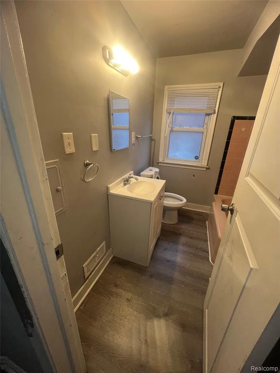 9599 WHITCOMB Street, Detroit, MI 48227 — Photo 16