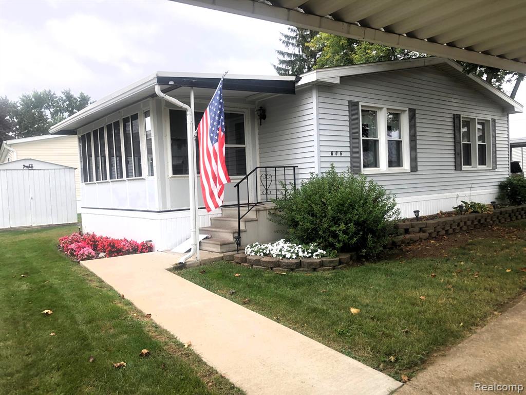 3294 Huggins Avenue, Flint, MI, 48506