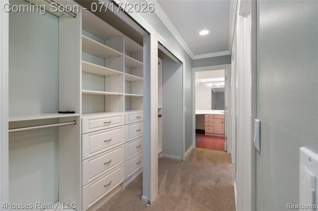 5717 Sussex Drive, Troy, MI 48098 — Photo 35
