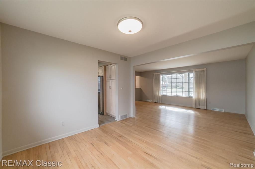 1587 Three Lakes Drive, Troy, MI 48085 — Photo 9