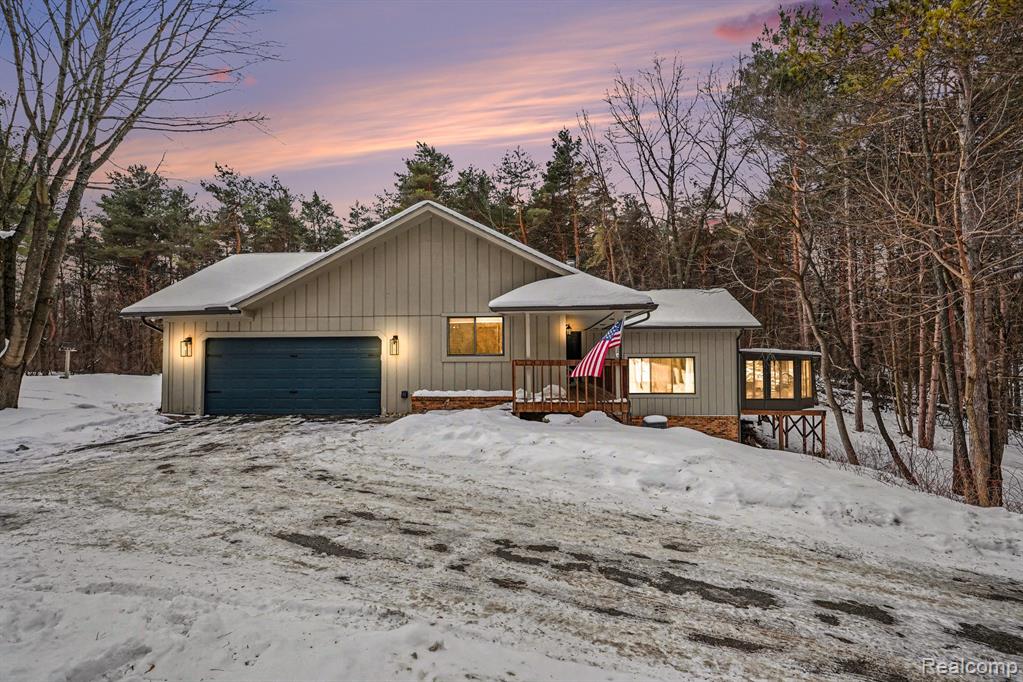 1276 Oakwood Road, Ortonville, MI 48462 — front exterior