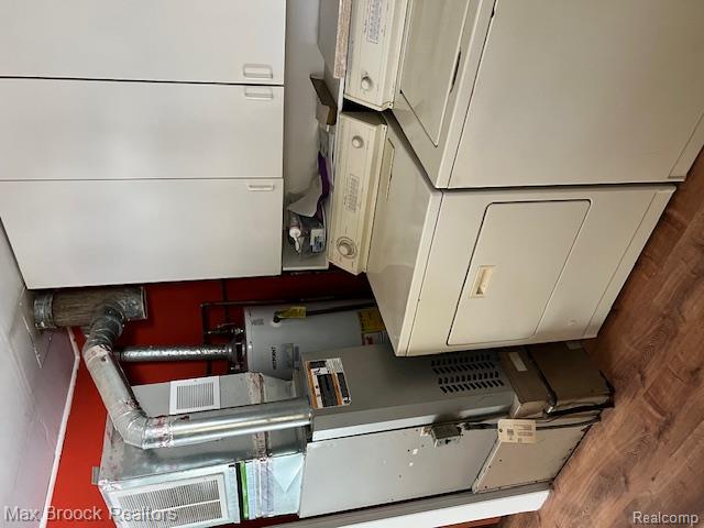 727 E Madge Avenue, Hazel Park, MI 48030 — Photo 13