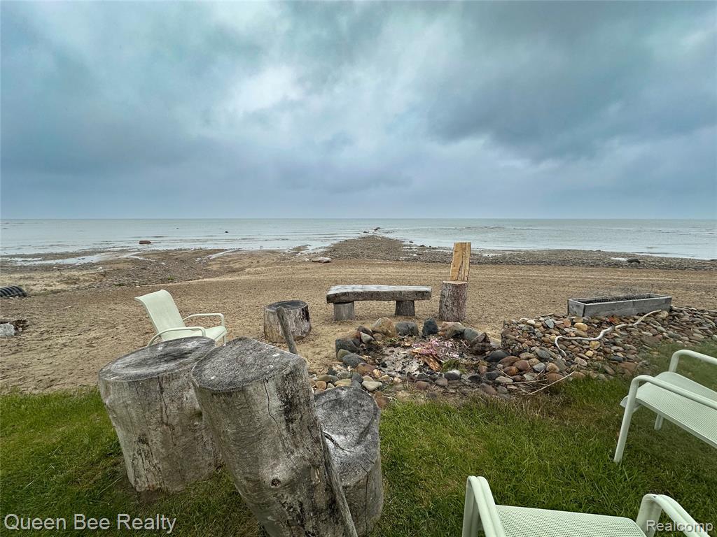 2109 S Lakeshore Road, Harbor Beach, MI 48441 — Photo 19